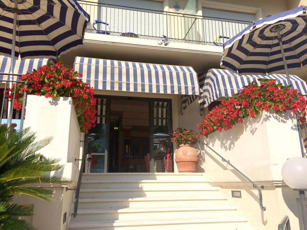 Hotel Cobalto Ріміні Екстер'єр фото