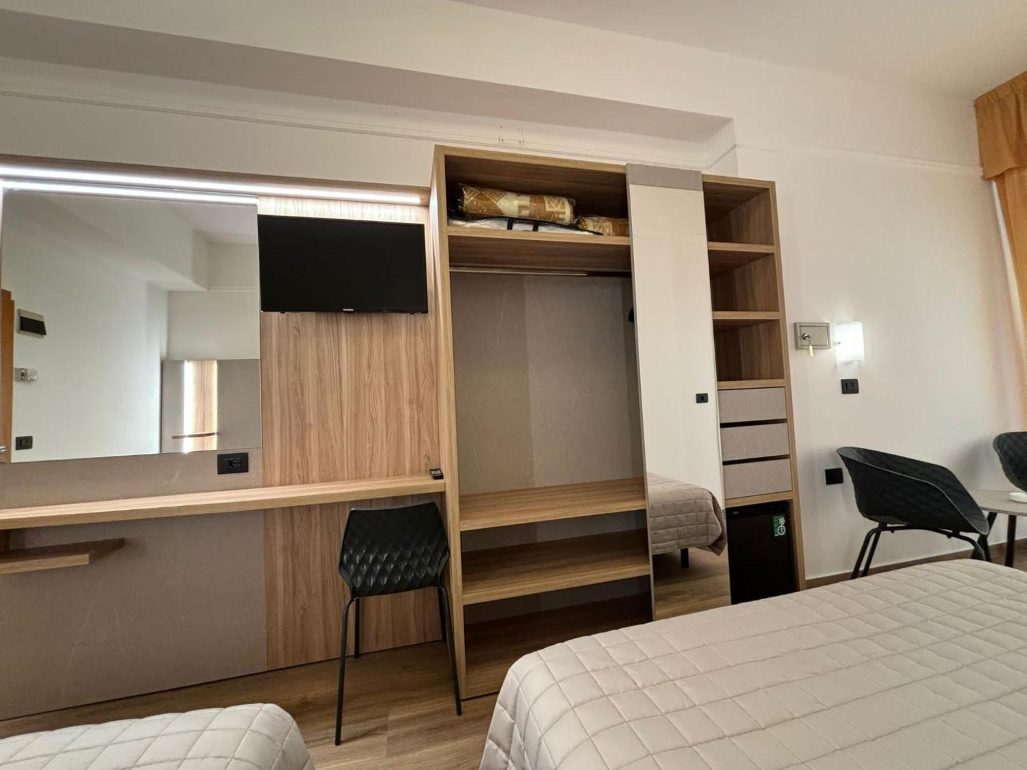 Hotel Cobalto Ріміні Екстер'єр фото