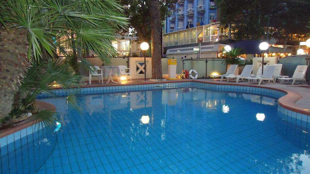 Hotel Cobalto Ріміні Екстер'єр фото